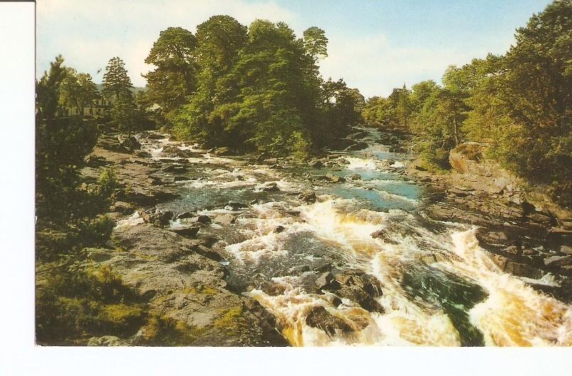 Postal 025296 : The falls of Dochart Killin