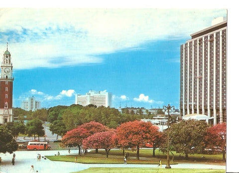 Postal 036846 : Buenos Aires. Vista de la Torre de los Ingleses y Hotel Sheraton desde la plaza San Martin