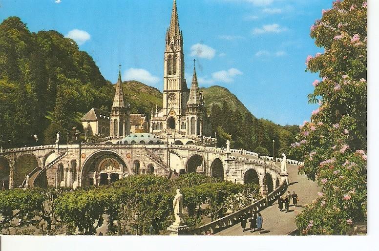 Postal 041866 : 65100 - Lourdes. La Basilica