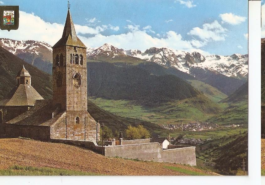 Postal 044967 : Pirineu Catala (Lleida). Vall dAran. Esglesia de Vilac i al fons Viella