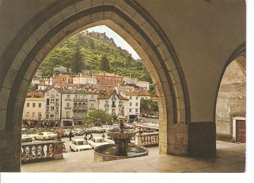 Postal 029679 : Sintra Portugal. Vista atraves das arcadas do Palacio