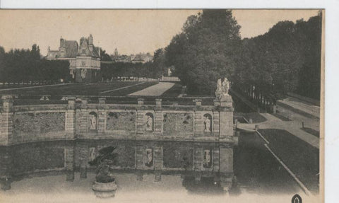 Postal B/N 0356 : Fontainebleau: La cascade et le pavillon sully