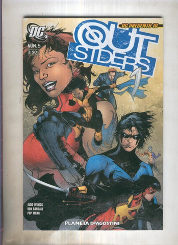 DC presenta numero 10: Out Siders numero 05
