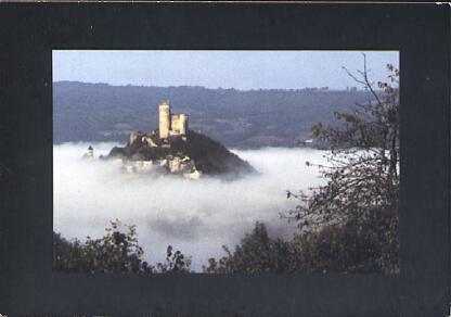 POSTAL 61239: Castillo en la niebla