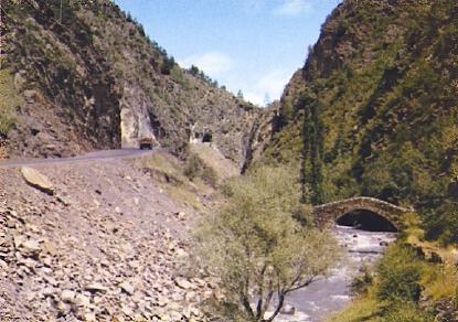 POSTAL 61287: Risco puente y rio