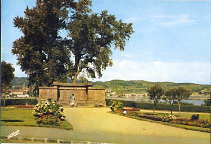 POSTAL 61298: Monumento Hendaya