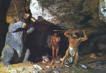 POSTAL 61345: Hombres prehistoricos en cueva
