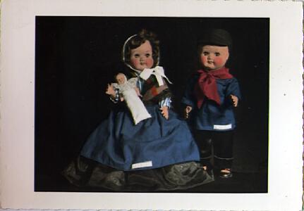 POSTAL 61390: Muñecos