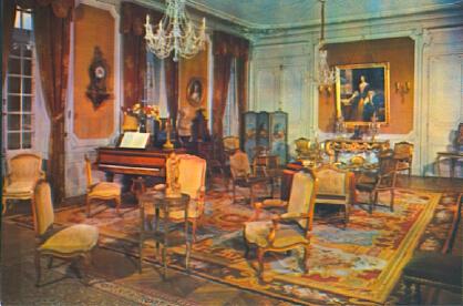 POSTAL 61452: Interior lujoso con piano