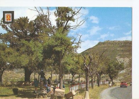 Postal 031079 : Pirineo Aragones (Huesca). Jaca (Perla del Pirineo). Arbol de la Salud al fondo Rapitan