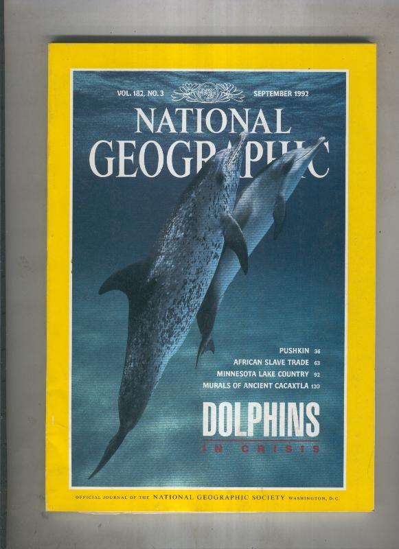 National geographic september 1992: Dolphins in crisis 