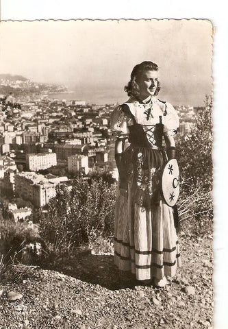 Postal 028512 : Nice - Jeune fille en costume local
