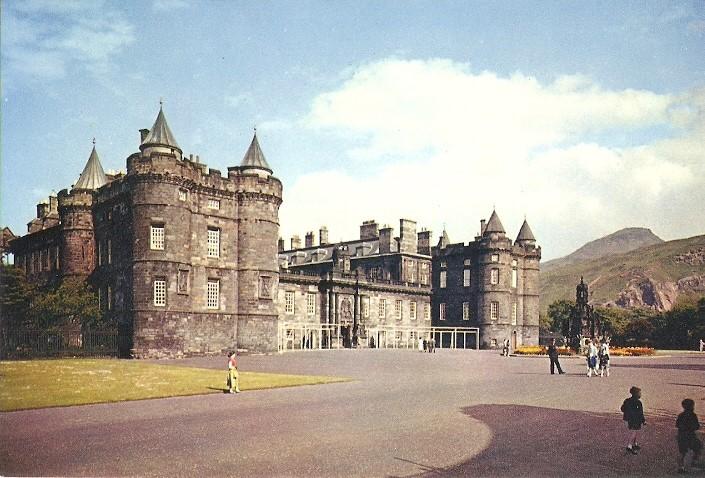 Postal 022241 : Holyrood Palace