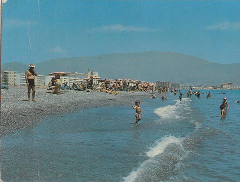 Postal 61330 : Motril. Costa del Sol (Granada). Playa a la izquierda La Ballena Azul