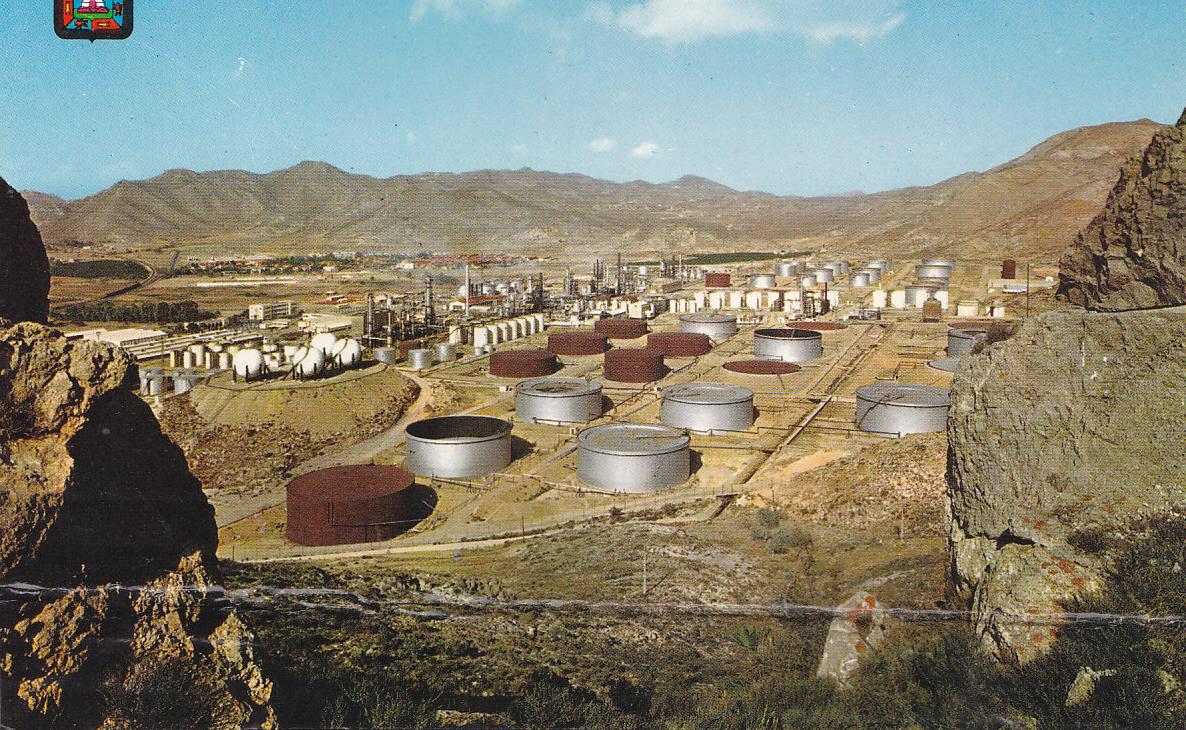 Postal 61380 : Cartagena. Depositos de la Refineria