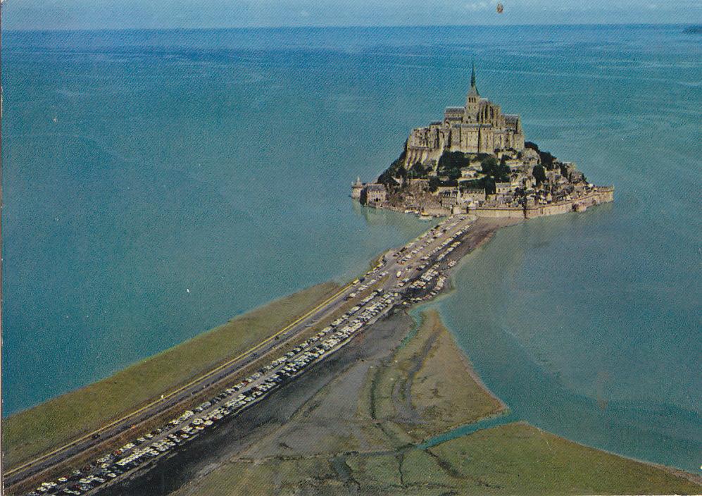 Postal 61418 : Le Mont Saint Michel - Vue Aerienne