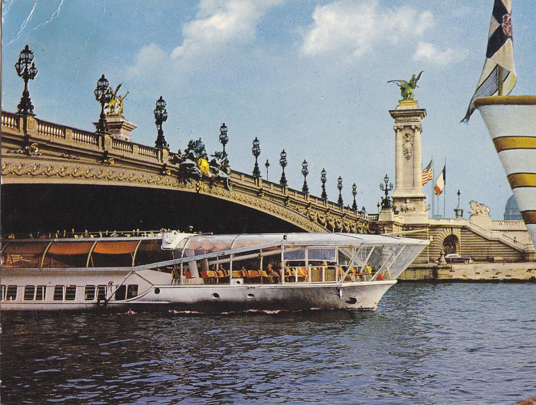 Postal 61466 : Paris. La Seine au Pont Alexandra-III