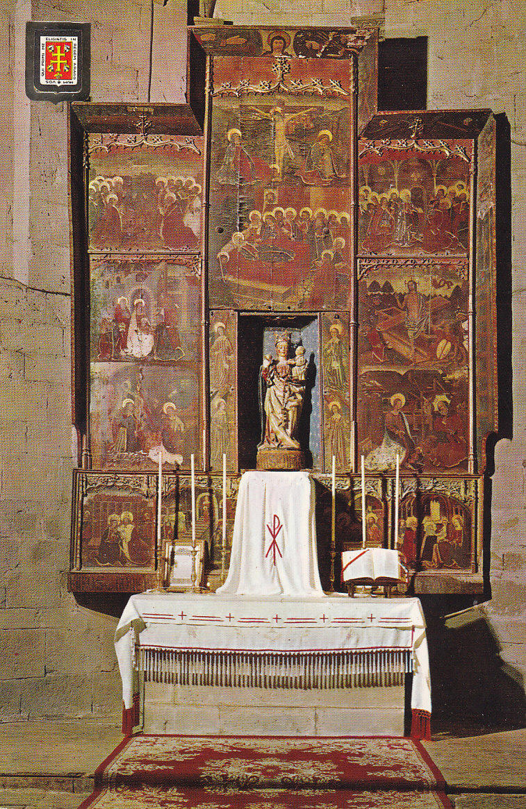 Postal 61480 : Pirineo Aragones (Huesca). Santa Cruz de las Seros. Monasterio de Santa Cruz de los Seros. Retablo del Altar Mayor del Siglo XII. Imagen de Santa Maria puramente romanica