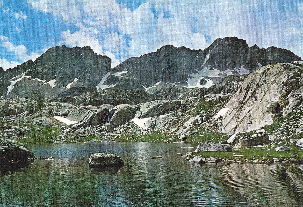 Postal 61519 : Pirineo Frances. Region Marcadau-Wallon. Lago de Cambales y macizo de Araillous