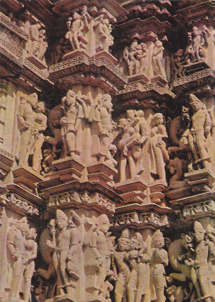 Postal 61542 : India. Khajuraho. Carvings