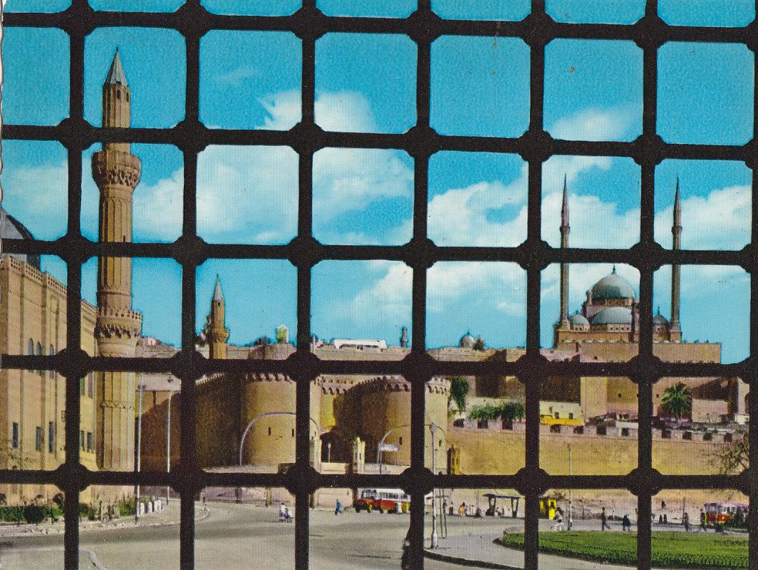 Postal 61566 : Cairo - The Citadel seen from Sultal Hassan Mosque