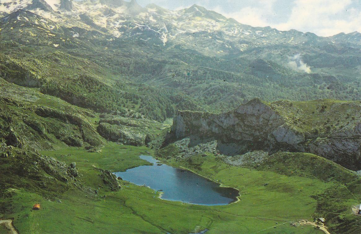 Postal 61638 : Picos de Europa. Lago la Ercina (vista aerea)