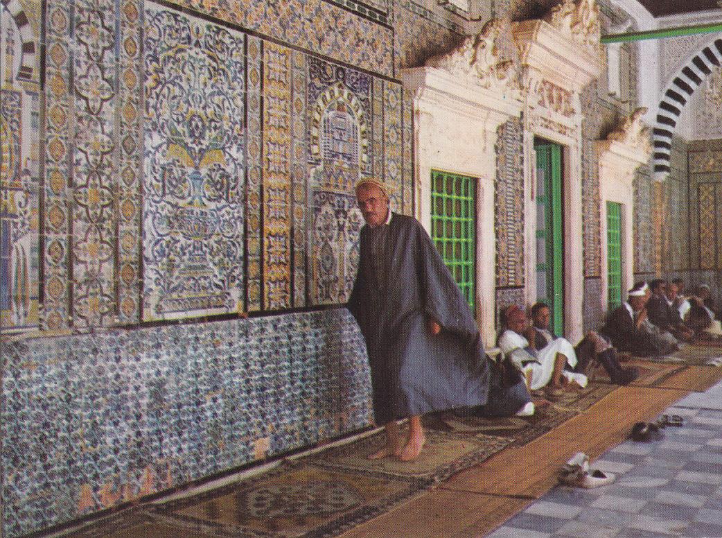 Postal 62003 : Kairouan. Mosque of Sidi Sahbi