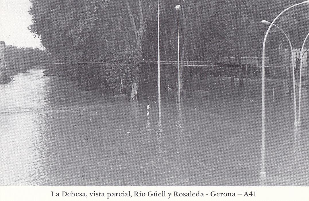 Postal 62169 : Gerona. Rio Guell. La Dehesa y la Rosaleda. Inundacion