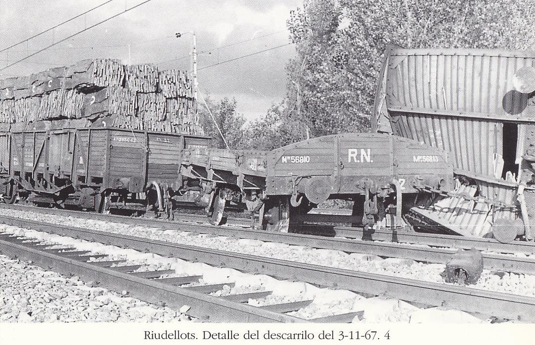 Postal 62220 : Riudellots. Detalle del descarrilo del 3-11-67