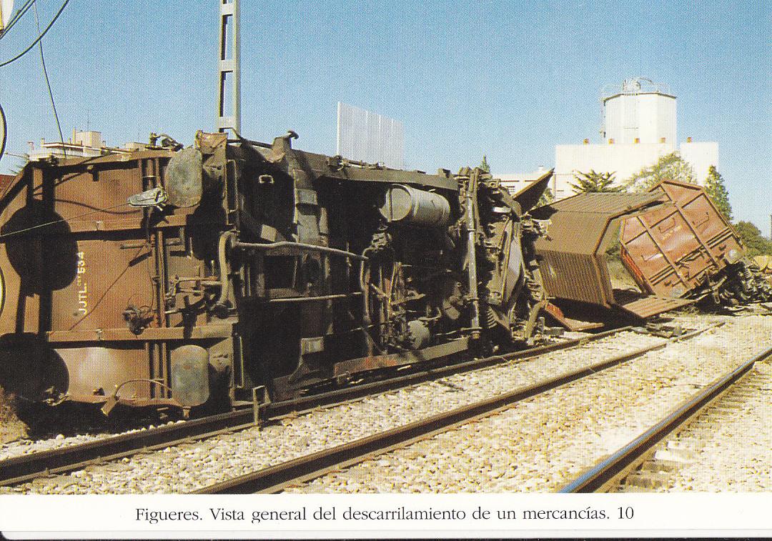 Postal 62231 : Figueres. Vista general del descarrilamiento de un mercancias