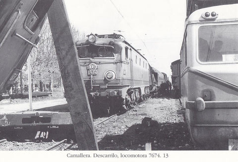 Postal 62273 : Camallera. Descarrilo locomotora 7674