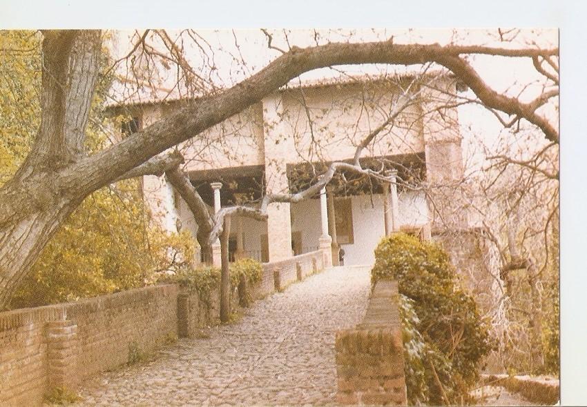 Postal 042251 : Monasterio de San Jeronimo de Yuste. Subida al palacio del Emperador carlos V