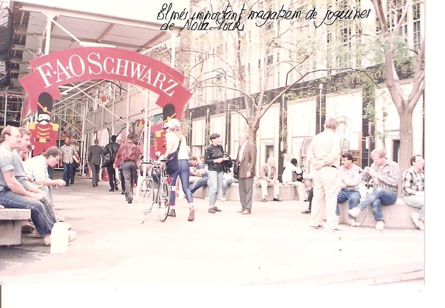 Postal 032395 : Fotografia personas en la calle