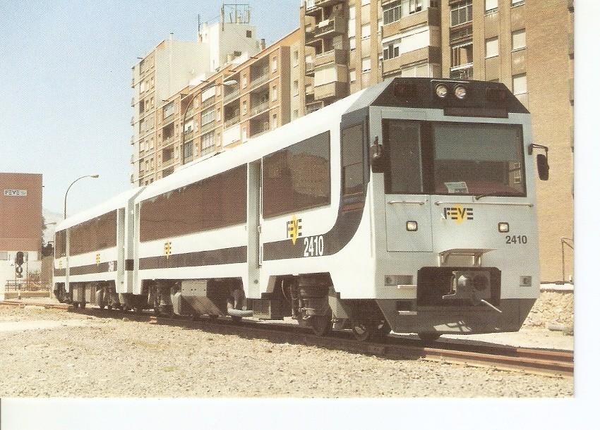 Postal 024330 : Automotor diesel 2410-2460 en servicio saliendo de la estacion de Cartagena direccion a los Nietos