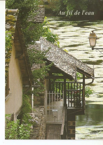 Postal 033892 : Maison typique en toit de lauze