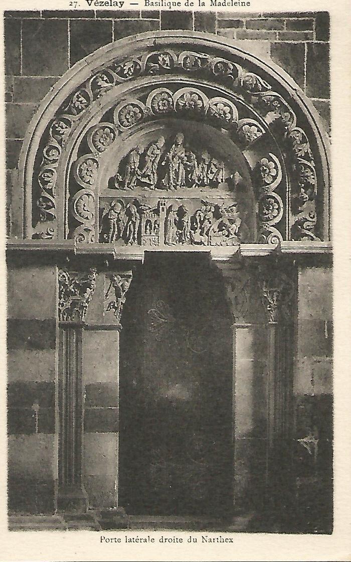 Postal 52503: VEZELAY. Puerta lateral derecha de la Basilica