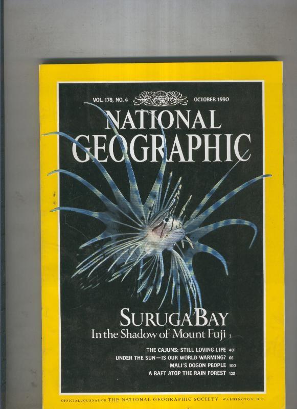 National geographic 1990 october: surugabay in the shadow of mount fuji 
