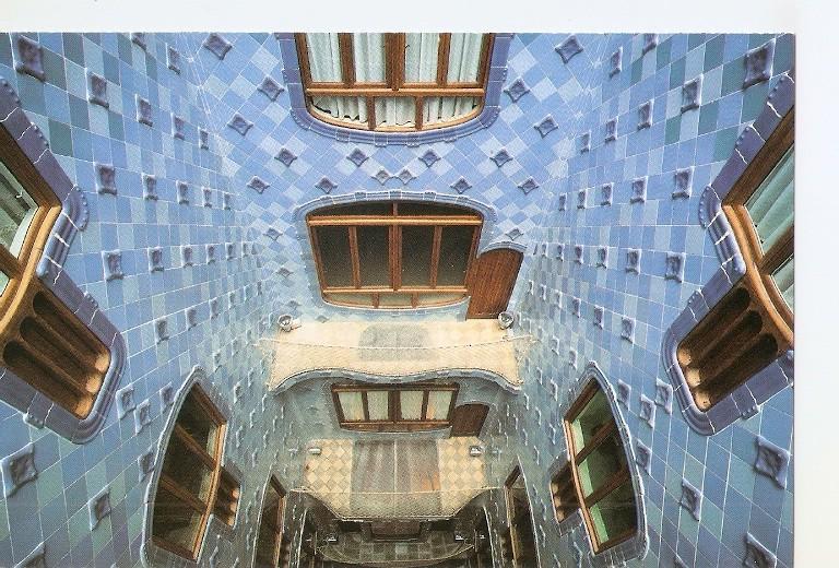 Postal 049820 : Gaudi Barcelona. Casa Batllo. Celobert