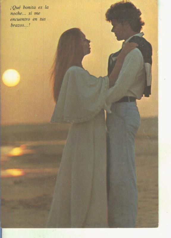 Postal 015032: pareja romantica a la luz de la luna