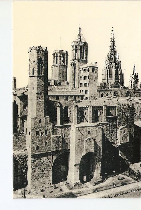 Postal 021804 : Muralla romana y Barrio Gotico