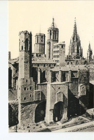 Postal 021804 : Muralla romana y Barrio Gotico