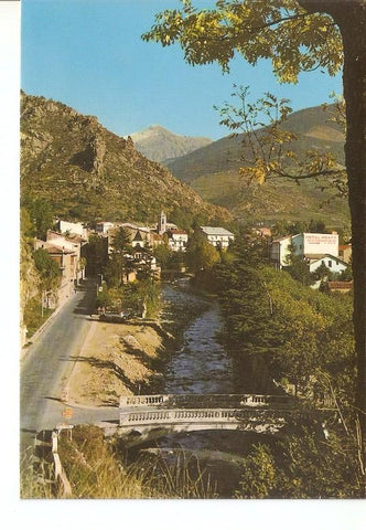 Postal 048531 : Ribas de Freser (Gerona). Vista panoramica y rio Freser
