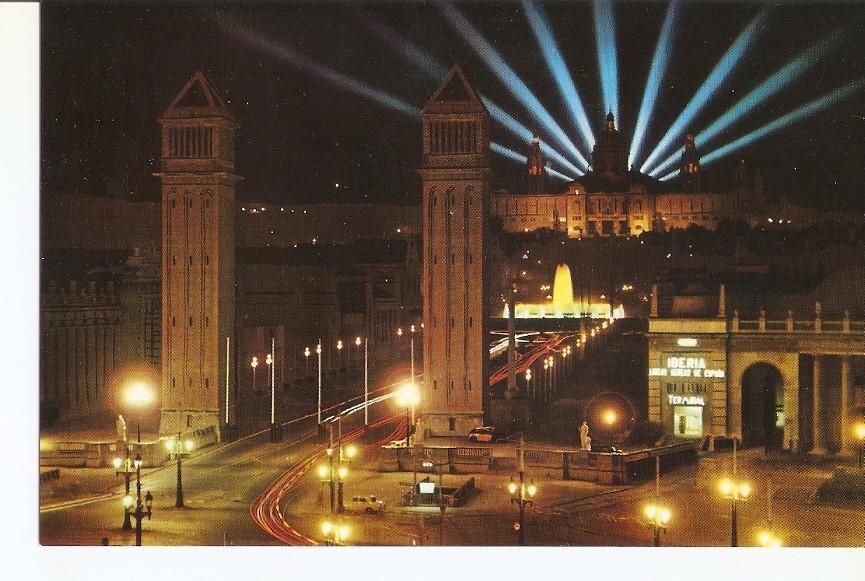 Postal 027923 : Fuente Monumental desde Plaza España. Barcelona