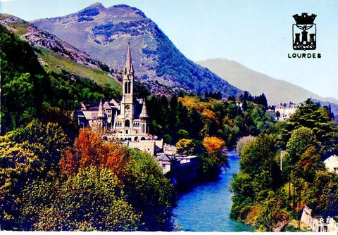 Postal 016619: LOURDES - The Basilique and the Gave