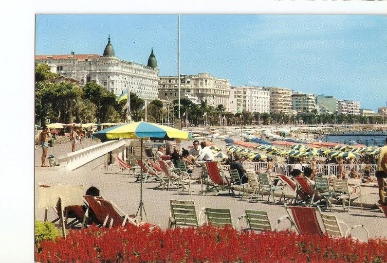 Postal 020826 : La plage et la Croisette - Cannes