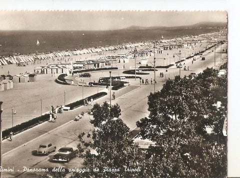 Postal 035691 : Rimini - Panorama della spiaggia de Piazza Tripoli