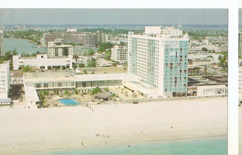 Postal 046007 : Carillon beach. Doral Hotel / Miami Beach