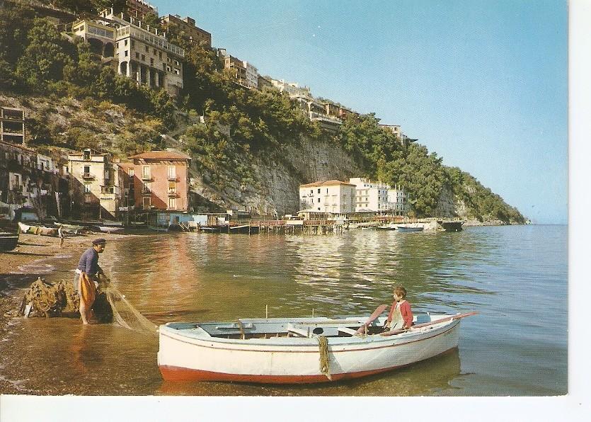 Postal 033076 : Sorrento. Pointe Scutari et le typique fiacre