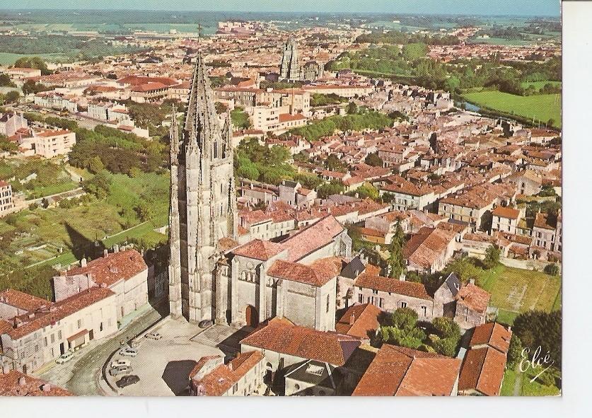 Postal 040345 : Saintes. Eglise de St. Eutrope