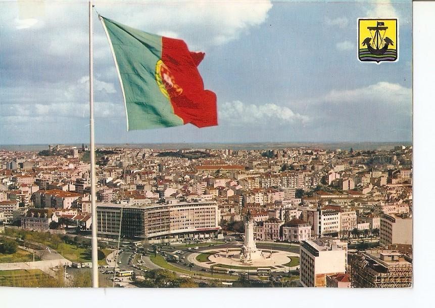 Postal 034820 : Lisboa. Praça Marquês de Pombal e vista Parcial
